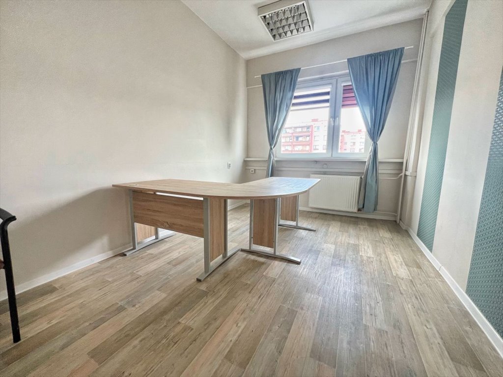Nowoczesny lokal biurowy z ochroną i dostępem do parkingu Mikołów, Nowy Świat, Żwirki i Wigury  18m2 Foto 1