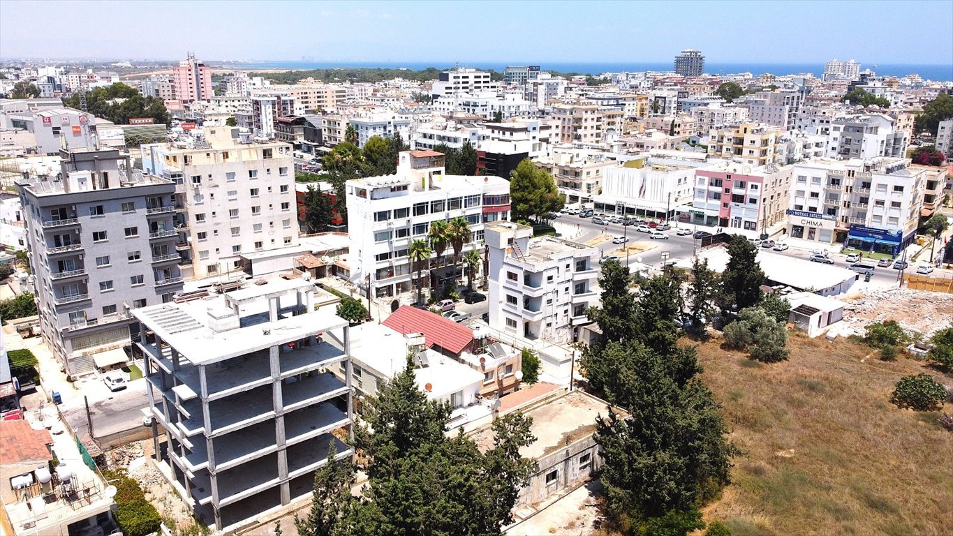 Inwestycyjny budynek z 15 studiami i sklepami Cypr, Gazimagusa, Gazimağusa, Gazimağusa, Cypr Północny  1 000m2 Foto 1
