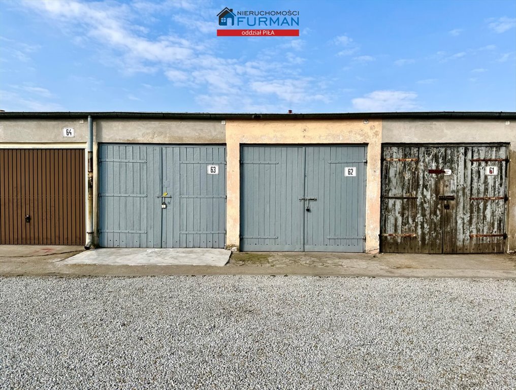 Garaż 16,7 m² z elektryką i pilotem w Pile Piła  17m2 Foto 1