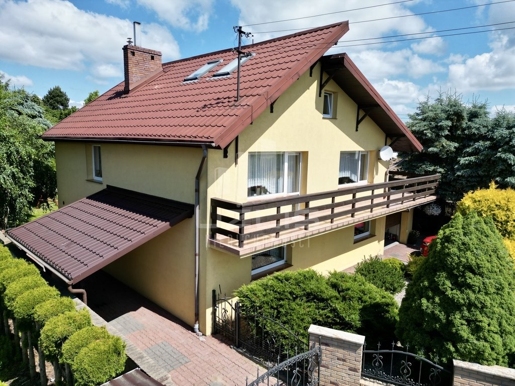 Polecam solidny dom 166 m² z możliwością podziału na dwa mieszkania Starogard Gdański, Stolarska  166m2 Foto 1