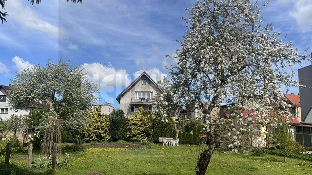 Przestronny dom nad jeziorem z 2 niezależnymi mieszkaniami Golczewo  240m2 Foto 1