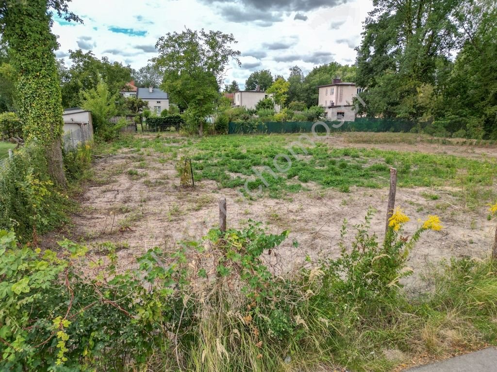 Działka budowlana na sprzedaż Brwinów  1 365m2 Foto 1