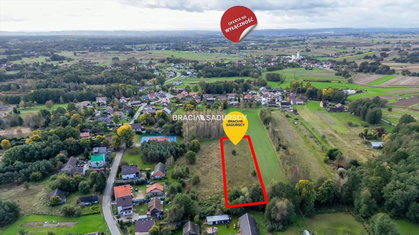 Działka 43 arów z dostępem do mediów i MPZP w Bratucicach Bratucice  4 300m2 Foto 1