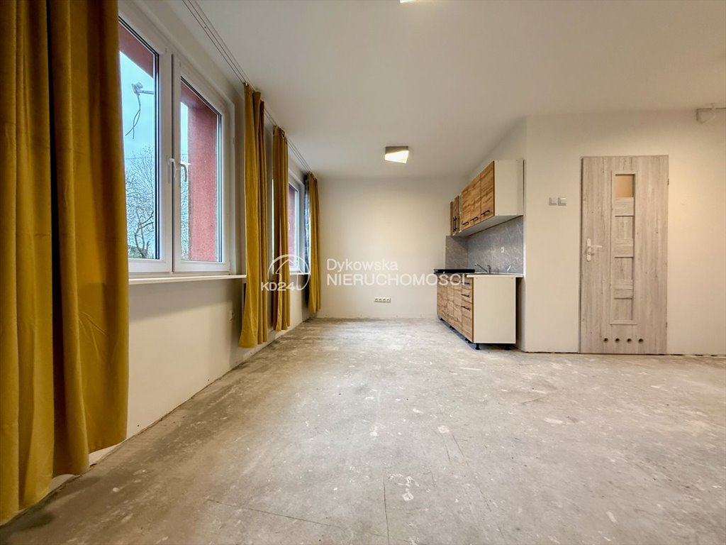 Kawalerka po remoncie z kominkiem i niskim czynszem zapraszam Lębork, Emilii Plater  24m2 Foto 1