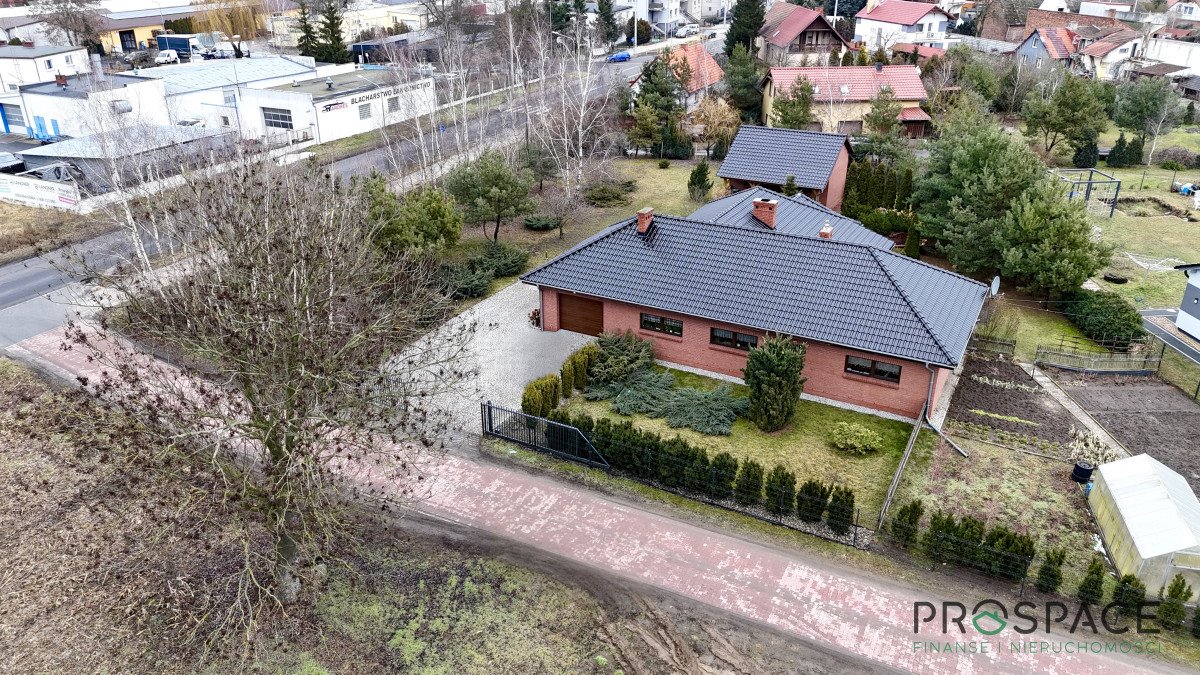 Nowoczesny dom z dużym ogrodem i garażem w Sulechowie Sulechów  293m2 Foto 1