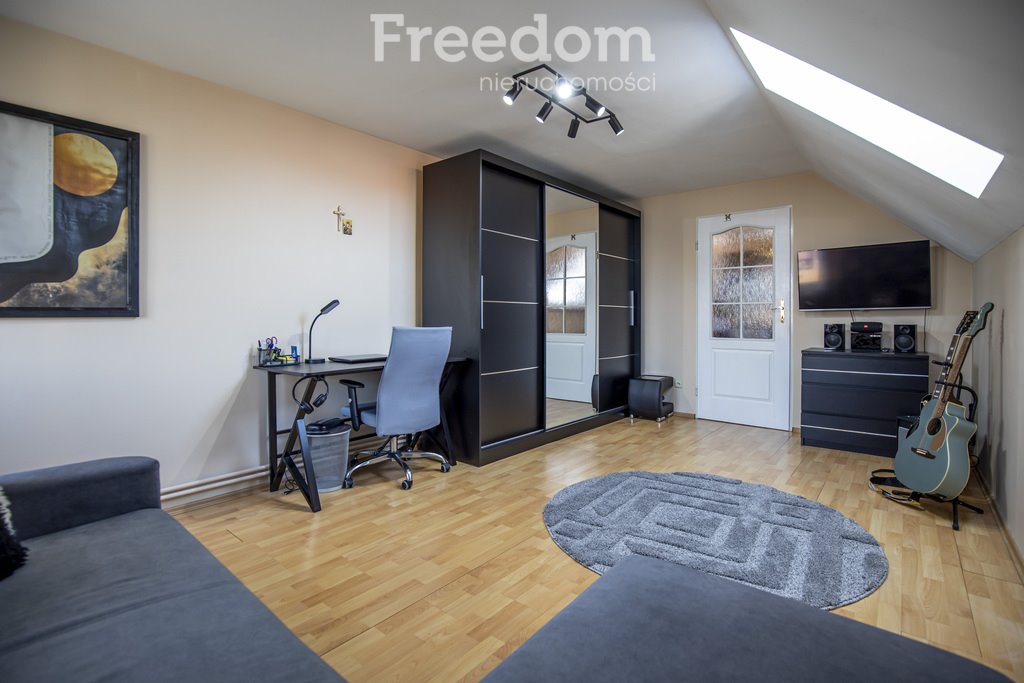 Przestronny dom z potencjałem (141 m²) na 19-ar działce Czepielowice  141m2 Foto 1
