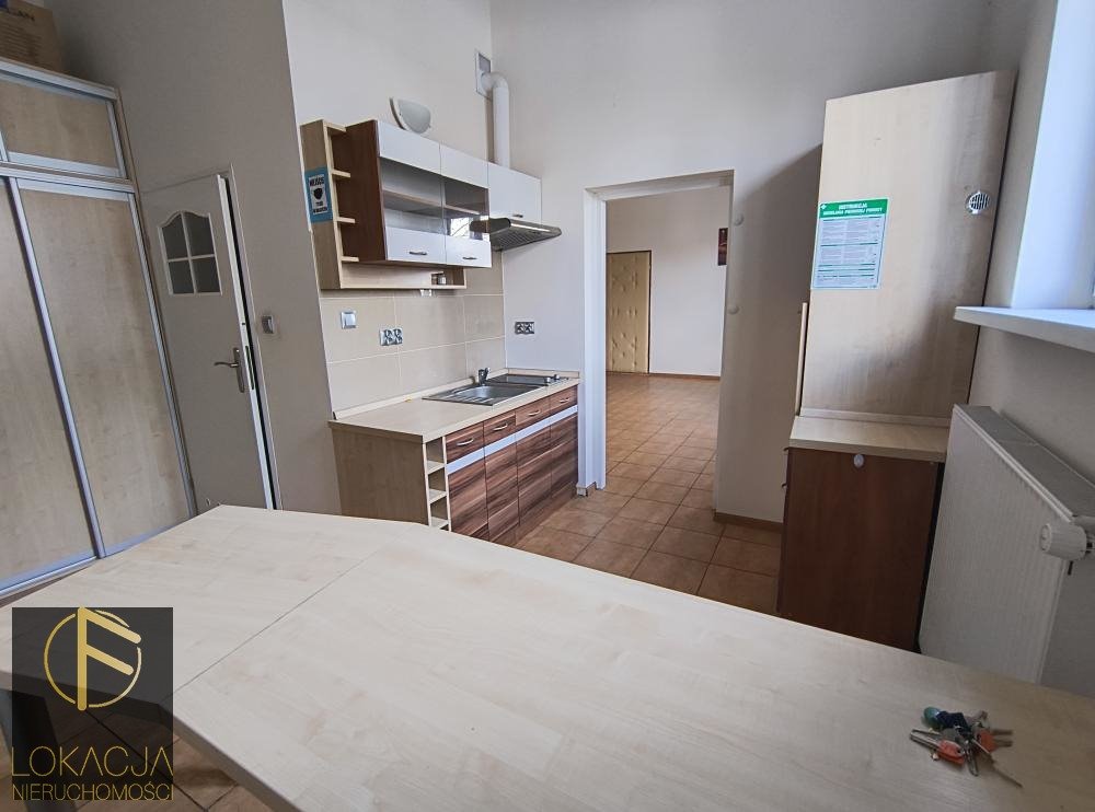 Wynajem 40 m² lokalu w Kaliszu – idealny na biuro lub sklep Kalisz  40m2 Foto 1