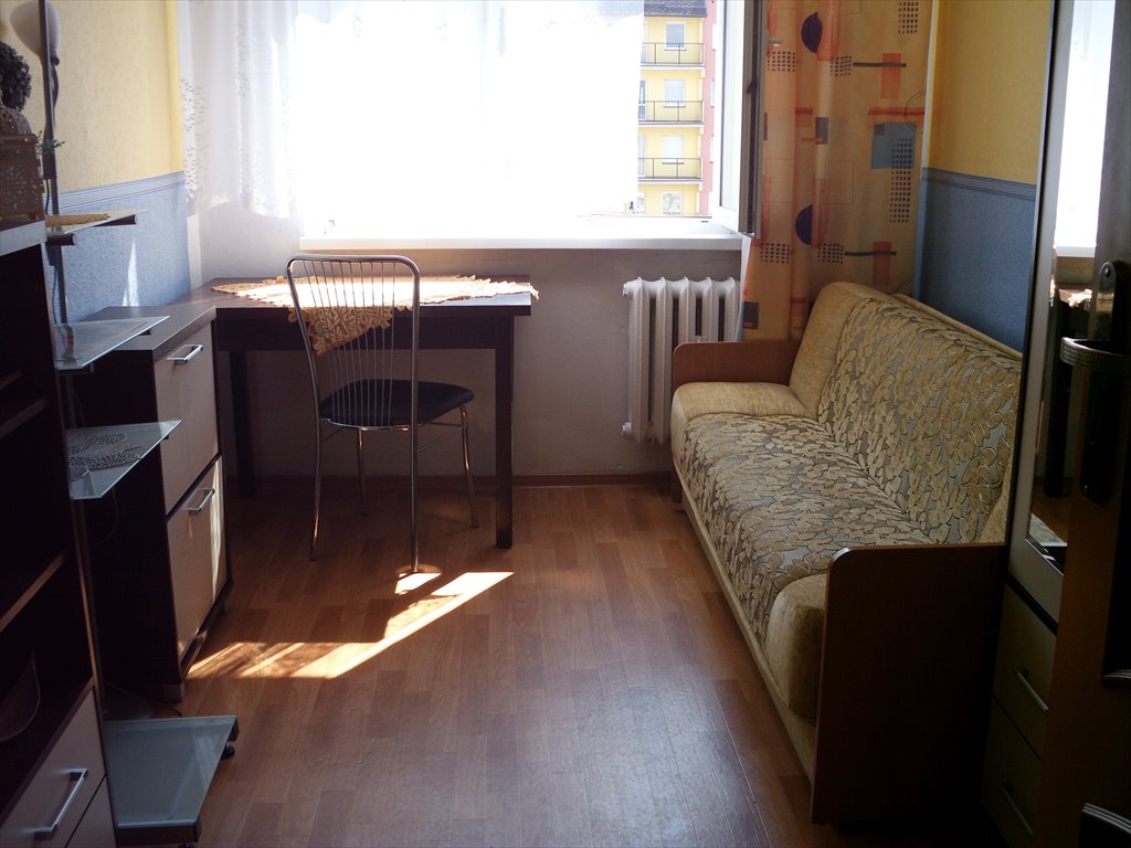 Pokój 61 m² w Katowicach - centralne ogrzewanie i dostęp do kuchni Katowice, Katowice, Osiedle Witosa, Michała Ossowskiego 28  61m2 Foto 1