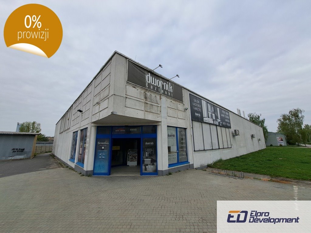 Przestronny lokal 650 m² z parkingiem i reklamą w Stalowej Woli Stalowa Wola, Generała Leopolda Okulickiego  650m2 Foto 1
