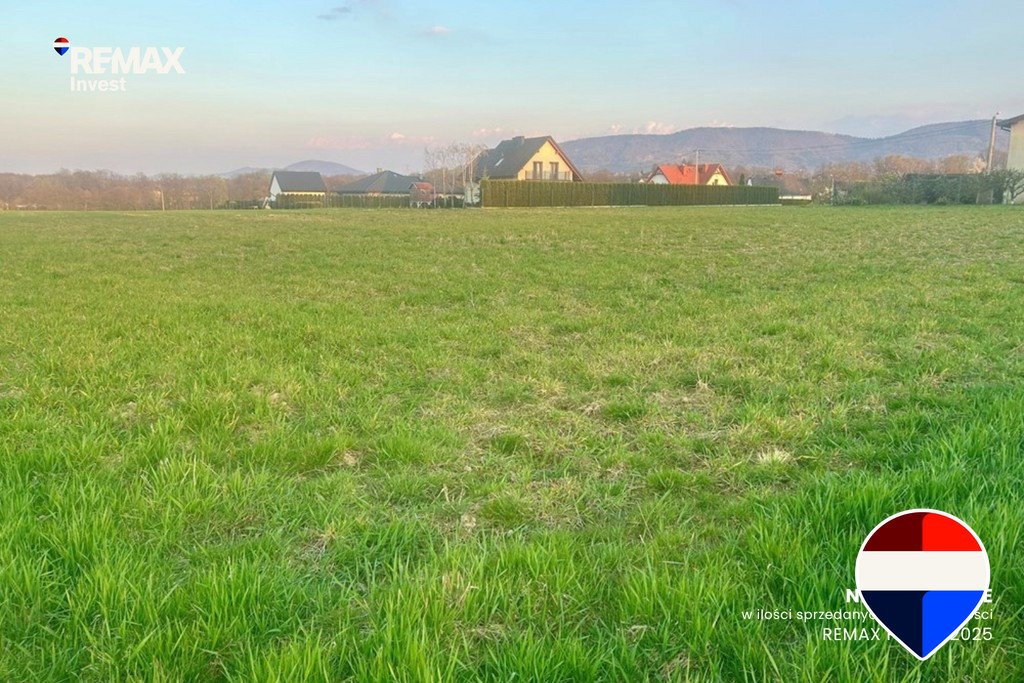 Działka budowlana 1108 m² z widokiem na góry, las i pola Pisarzowice, Konwaliowa 0  1 108m2 Foto 1