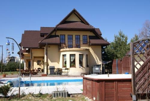 Zapraszam do obejrzenia gotowego hotelu 700 m² z chatą 12-osobową Skawa, Skawa  700m2 Foto 1