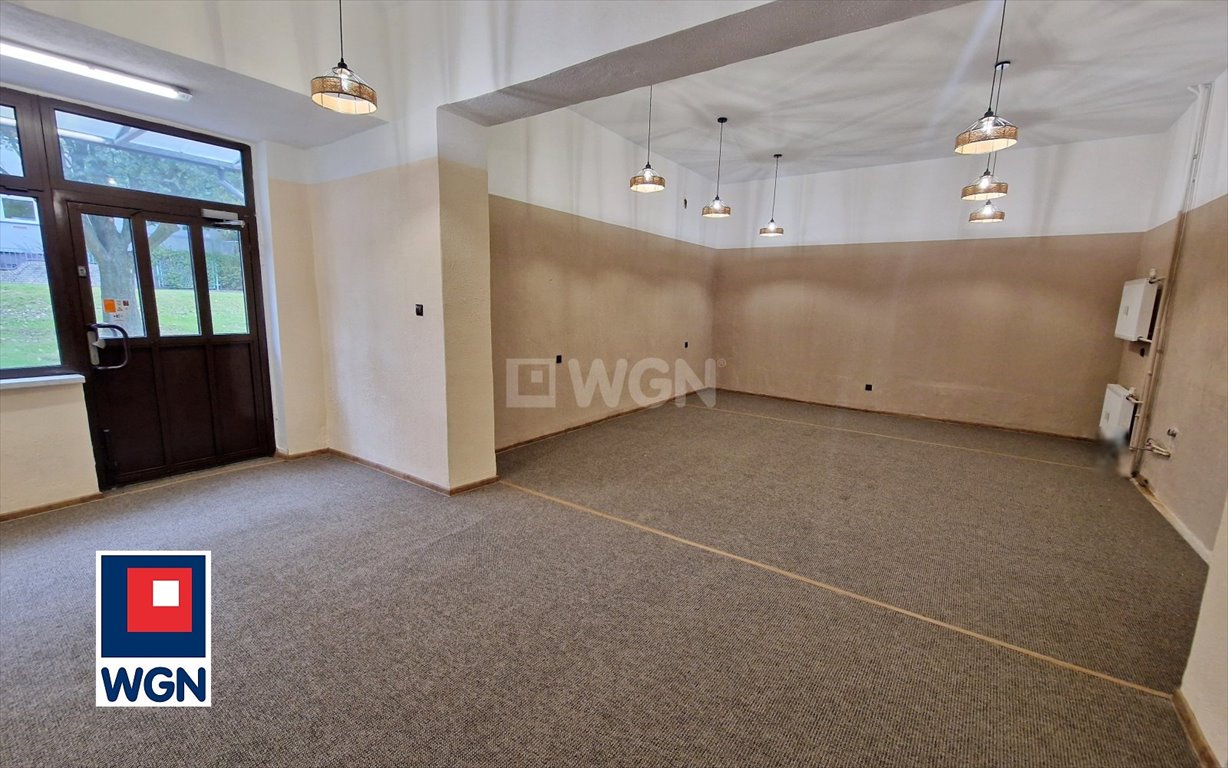 Lokal użytkowy na wynajem Chrzanów, Oś. Młodości, Orkana  96m2 Foto 1