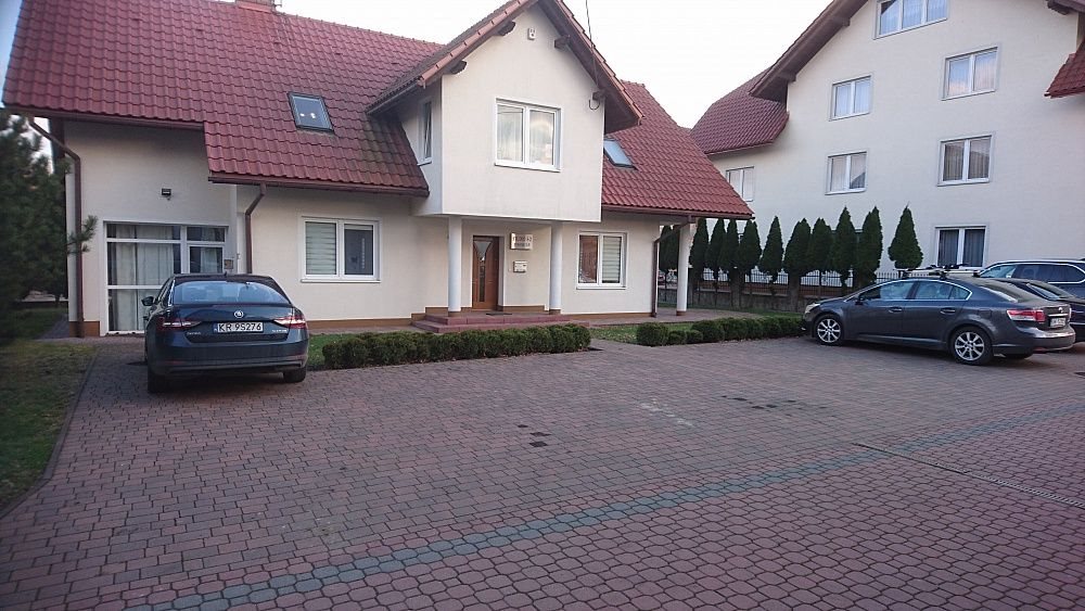 Lokal użytkowy na wynajem Kraków, Łagiewniki-Borek Fałęcki, Waleriana Łukasińskiego 100m2 Foto 1 Lokal użytkowy na wynajem Kraków, Łagiewniki-Borek Fałęcki, Waleriana Łukasińskiego 100m2 Foto 1