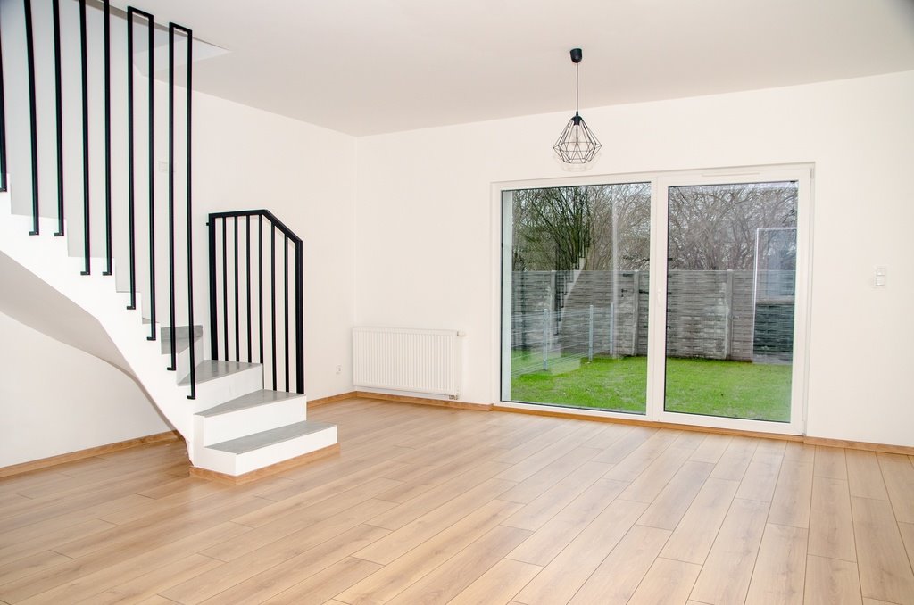 Nowoczesny segment z ogródkiem, 3 sypialnie, blisko Poznania Dąbrówka  81m2 Foto 1