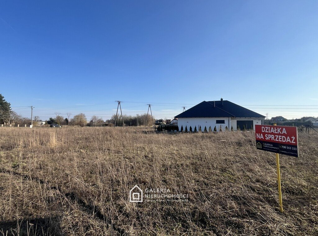 Działka 810 m² pod dom w spokojnej okolicy, Gniezno Osiniec, al. Dwunasta  810m2 Foto 1