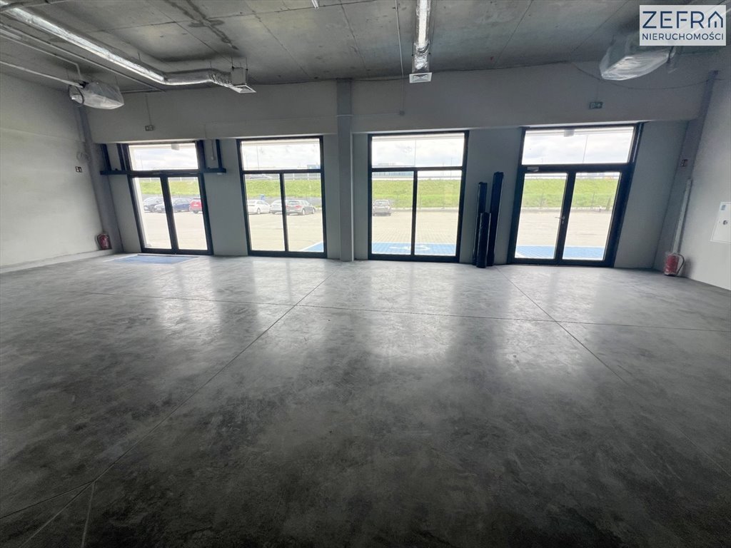 Lokal użytkowy na wynajem Modlniczka  360m2 Foto 1