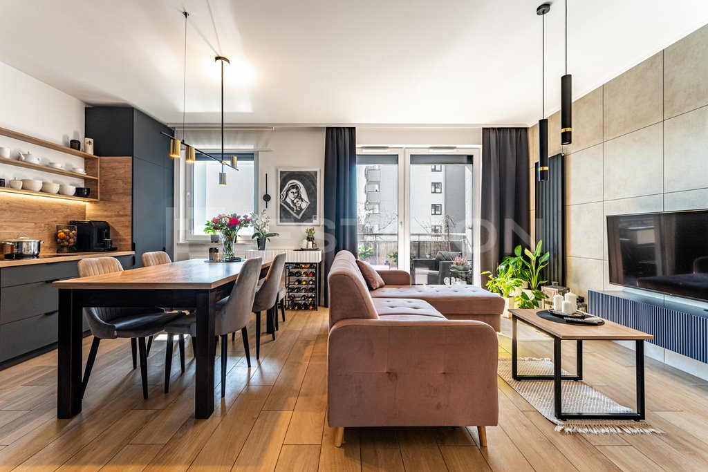 Nowoczesne 78 m² z loggią i komórką w Rzeszowie: Rzeszów: Św. Kingi