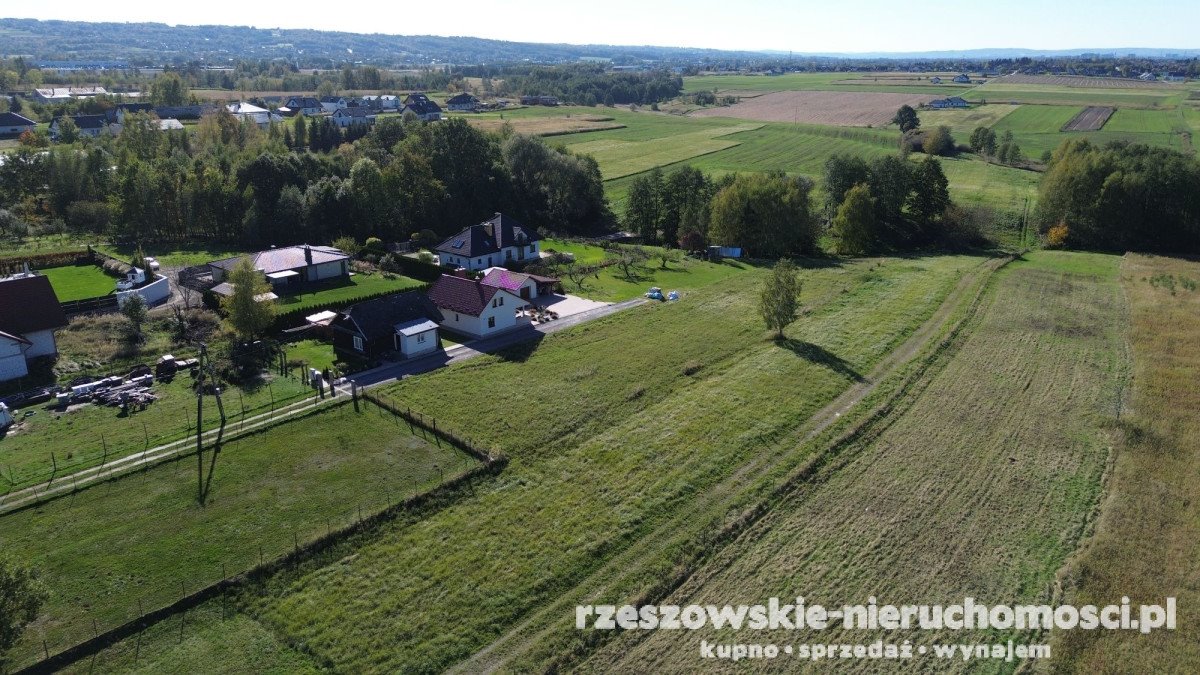 Działki pod zabudowę w Krasnem (3x7,6 ara) z mediami Krasne  750m2 Foto 1