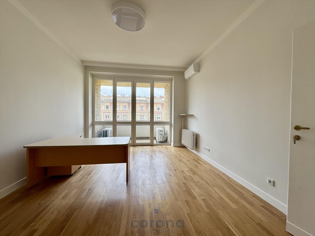 Na wynajem przestronny lokal 170 m² w Warszawie z windą Warszawa, Śródmieście, Marszałkowska  170m2 Foto 1