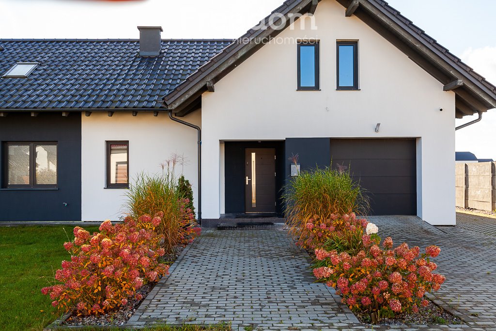 Sprzedam dom 278 m² z dużym ogrodem w Różynach Różyny, Majowa  278m2 Foto 1