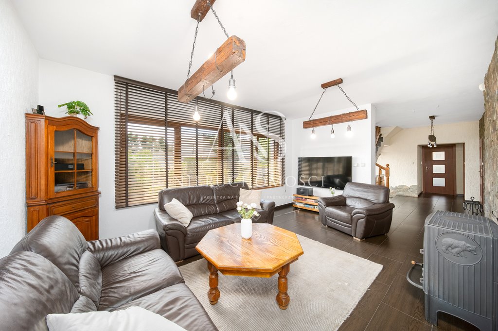 Polecam przestronny dom 256 m² z tarasem i garażami w Dąbiu Szczecin, Dąbie  256m2 Foto 1