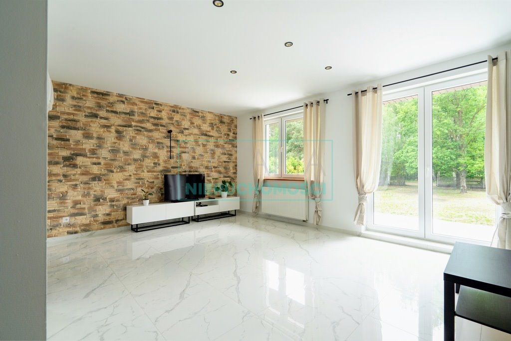 Dom na sprzedaż Kozerki  233m2 Foto 1