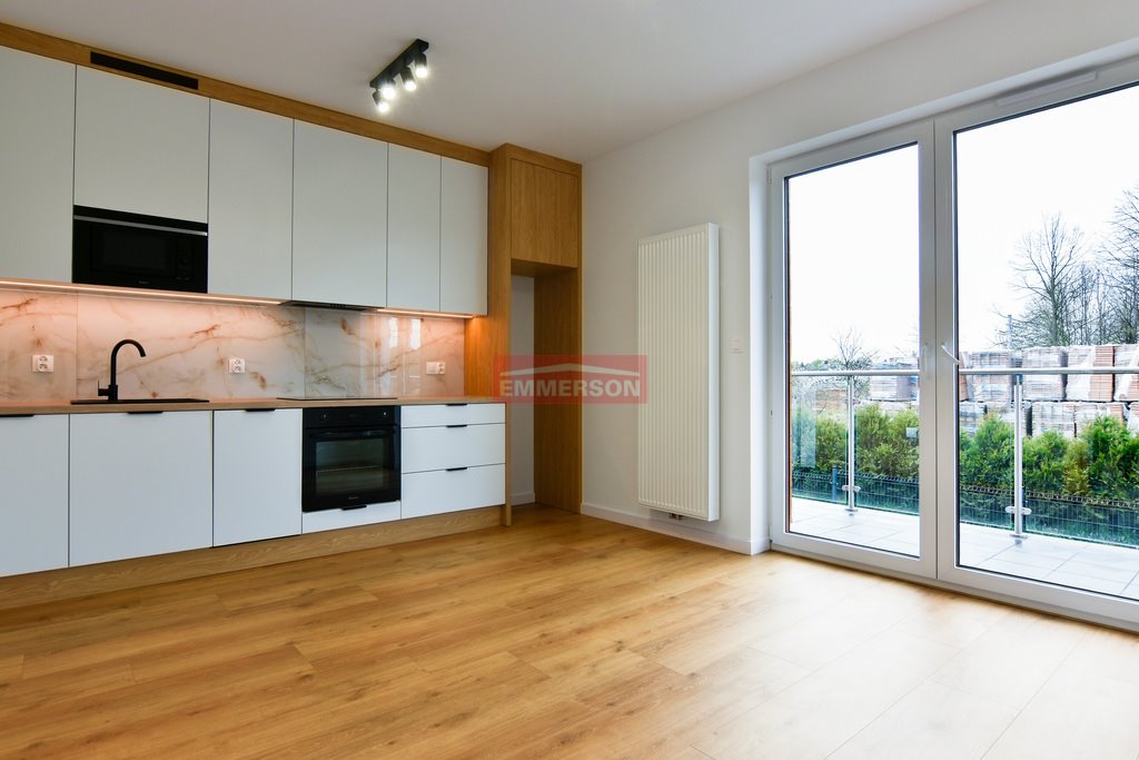 Mieszkanie czteropokojowe  na sprzedaż Wieliczka  77m2 Foto 1