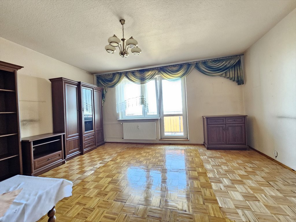 Przestronne 2-pokojowe mieszkanie z dużą loggią, gotowe do własnej aranżacji Poznań, Nowe Miasto, Os. Jana III Sobieskiego 26  50m2 Foto 1