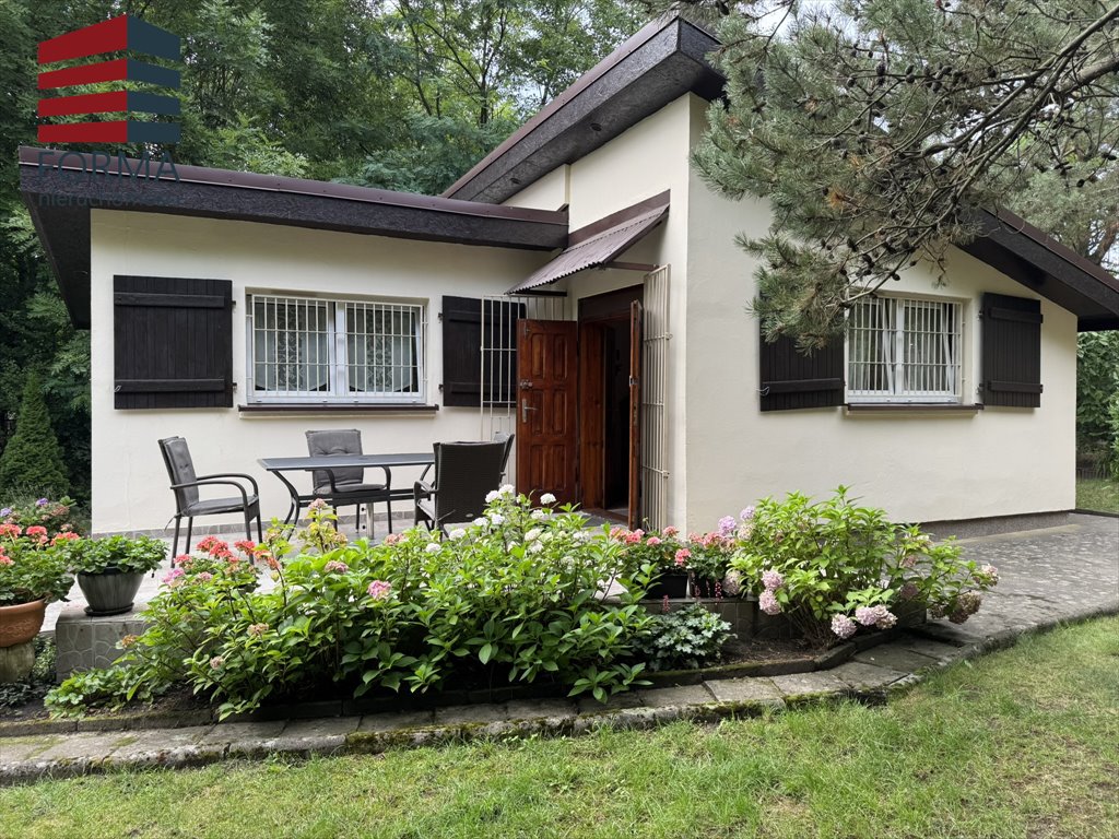 Urokliwy dom letniskowy 47,7 m² - działka 569 m² w Kowalskich Kowalskie, Kowalskie  48m2 Foto 1