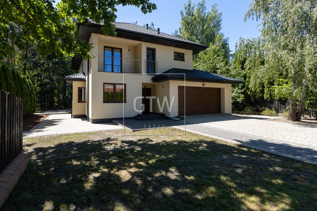 Dom z dużym tarasem i zalesioną działką w Woli Krobowskiej Wola Krobowska  256m2 Foto 1