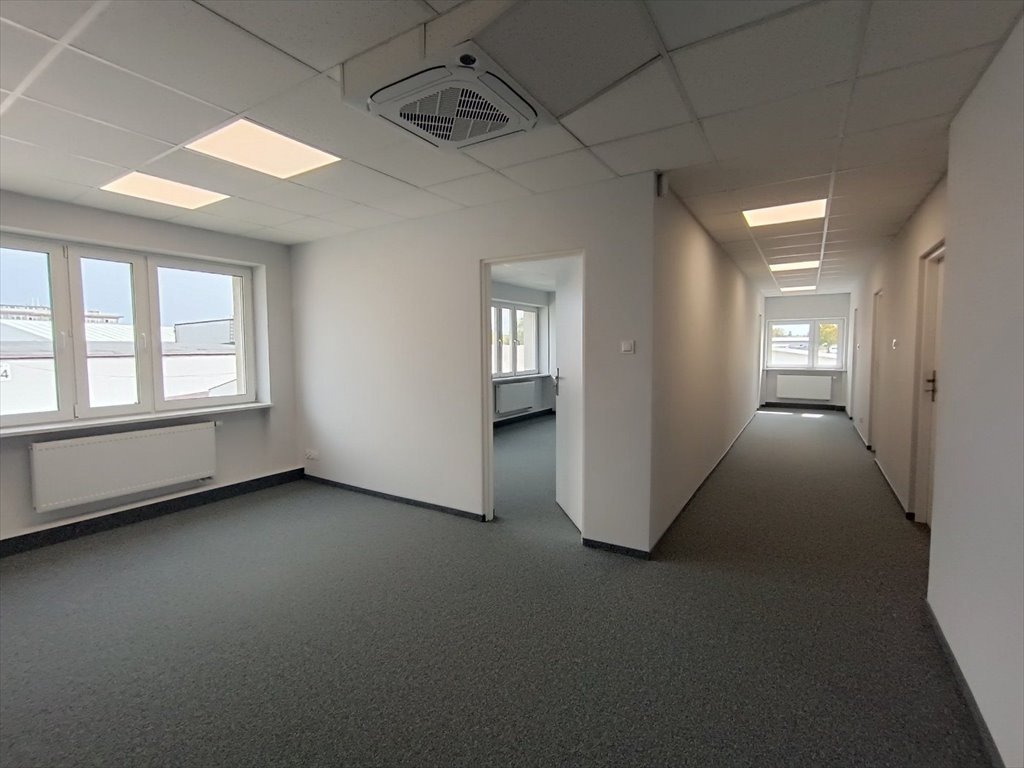 Lokal użytkowy na wynajem Kielce, Czarnów, Kolberga  204m2 Foto 1