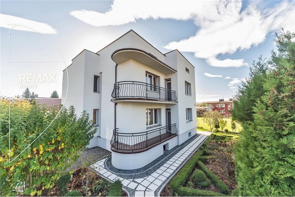 Do sprzedania inwestycyjny dom 172 m² z garażem w centrum Bielska Bielsko-Biała, Cieszyńska 171  172m2 Foto 1