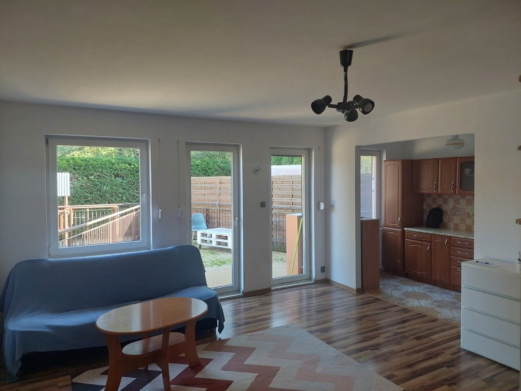 Przestronna kawalerka z dużym tarasem i możliwością przerobienia na 2 pokoje Szczecin, Bukowo, Kombatantów  35m2 Foto 1