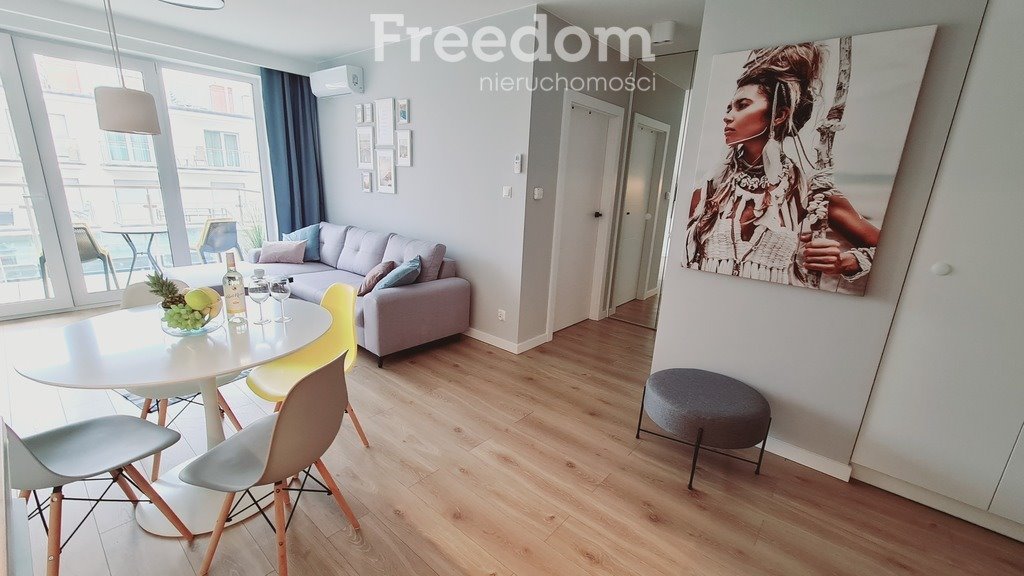 Mieszkanie dwupokojowe na sprzedaż Rewal, Morska  35m2 Foto 1