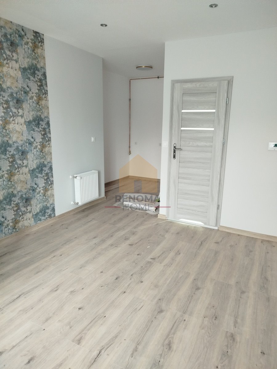 Ciepłe 31 m² po remoncie, gazowe ogrzewanie, własna aranżacja Bielawa  31m2 Foto 1