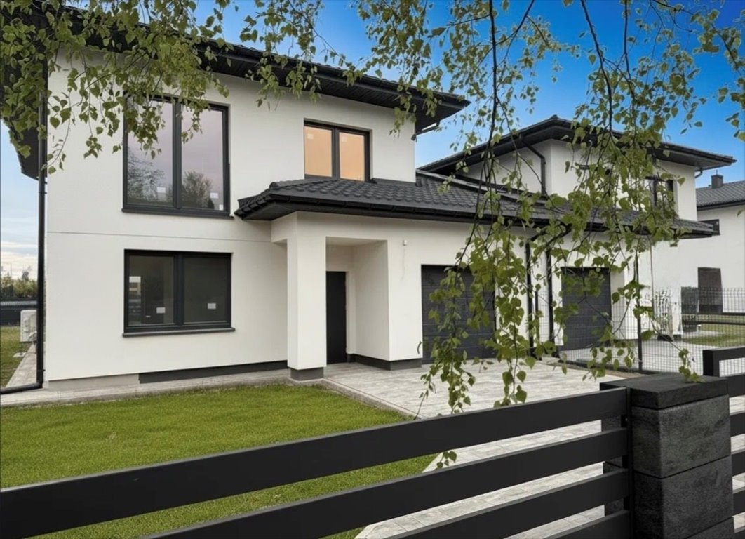 Do sprzedania nowoczesny dom 174 m² z garażem i dużą działką: Falenty Nowe