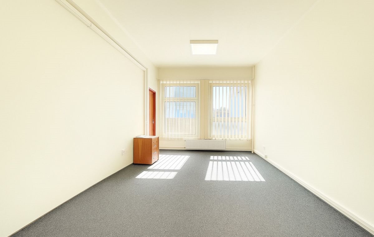 Lokal użytkowy na wynajem Rzeszów, Zygmuntowska  30m2 Foto 1