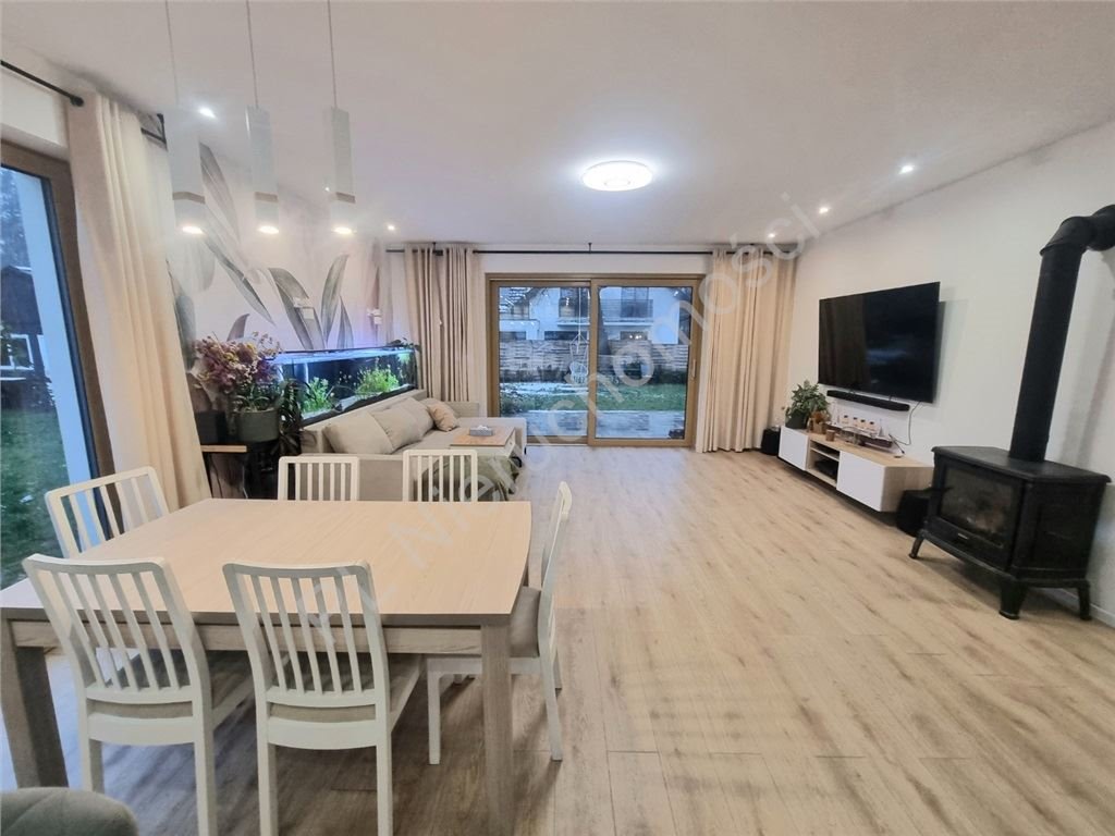 Dom na sprzedaż Osowiec  136m2 Foto 1