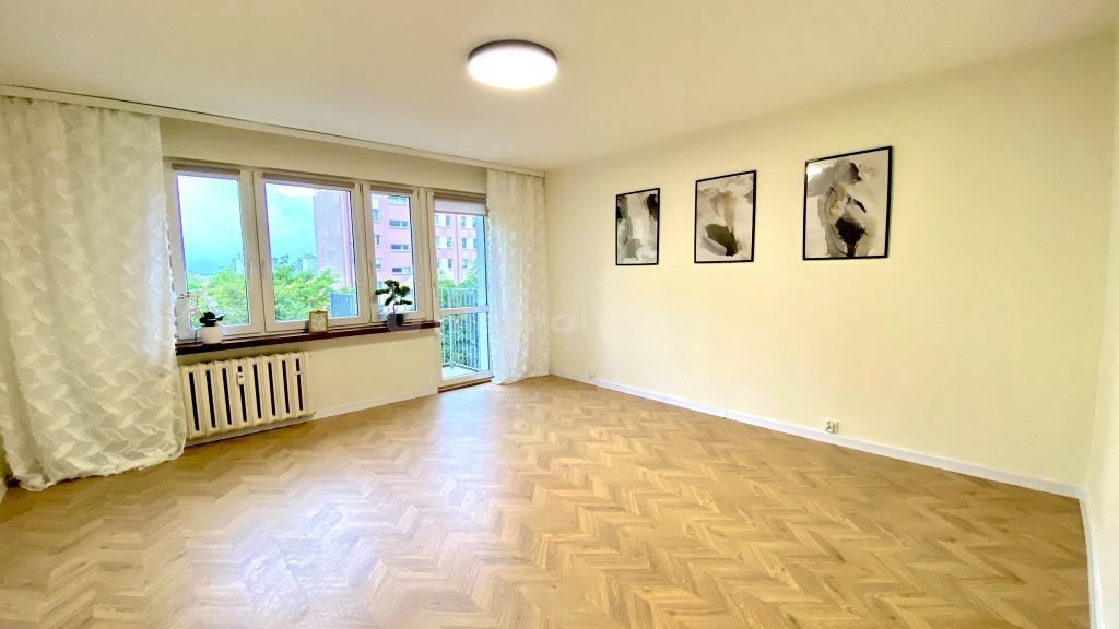 Mieszkanie trzypokojowe na sprzedaż Gorzów Wielkopolski  52m2 Foto 1