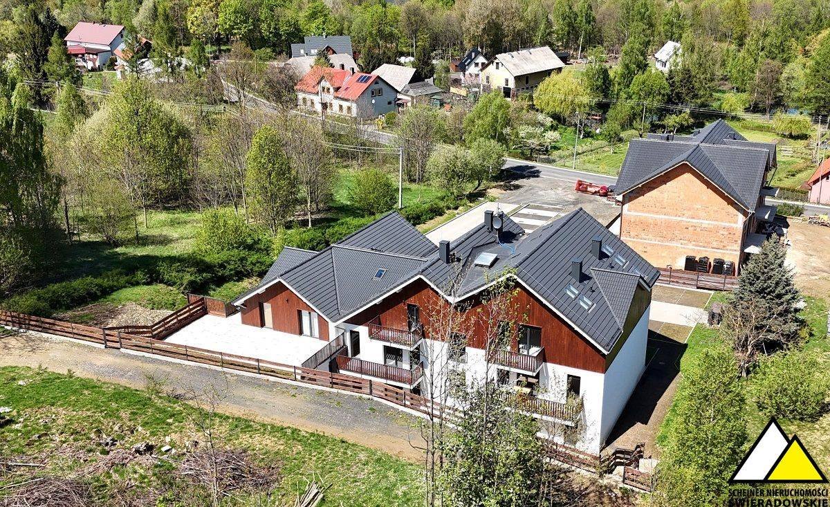 Mieszkanie dwupokojowe na sprzedaż Świeradów-Zdrój  33m2 Foto 1