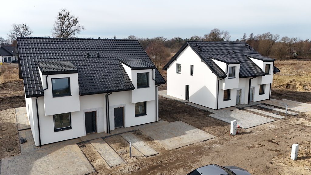 Nowoczesny bliźniak 90 m² z dużą działką i energooszczędnością Lipnik, Stargardzka  90m2 Foto 1