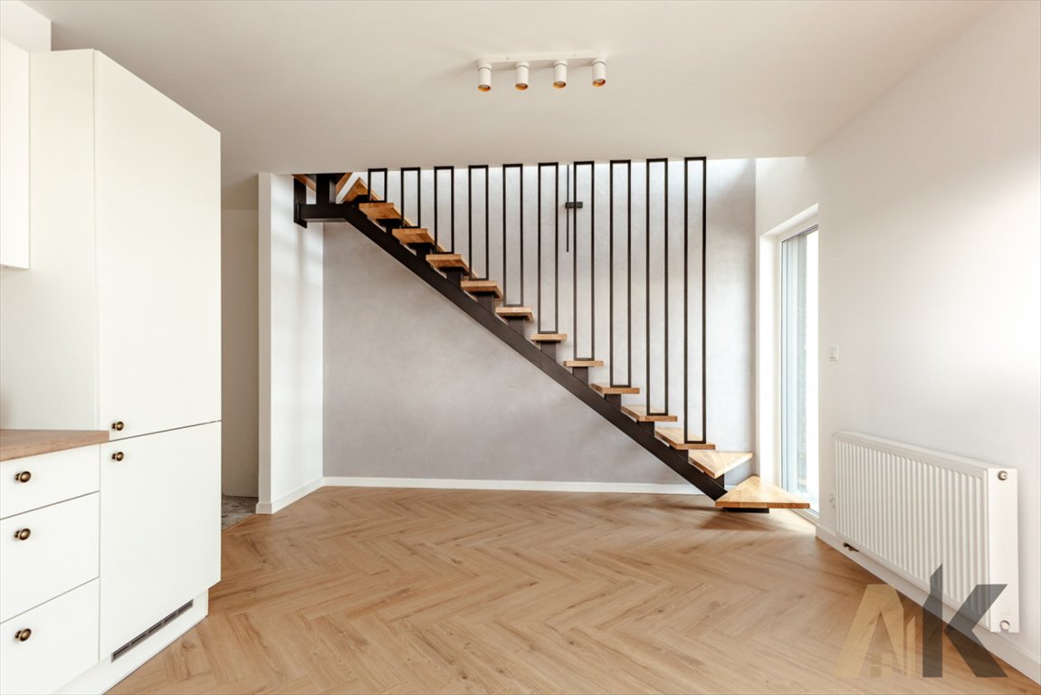 Polecam nowoczesne dwupoziomowe mieszkanie 48 m² w Nowym Sączu Nowy Sącz, 29 Listopada  48m2 Foto 1