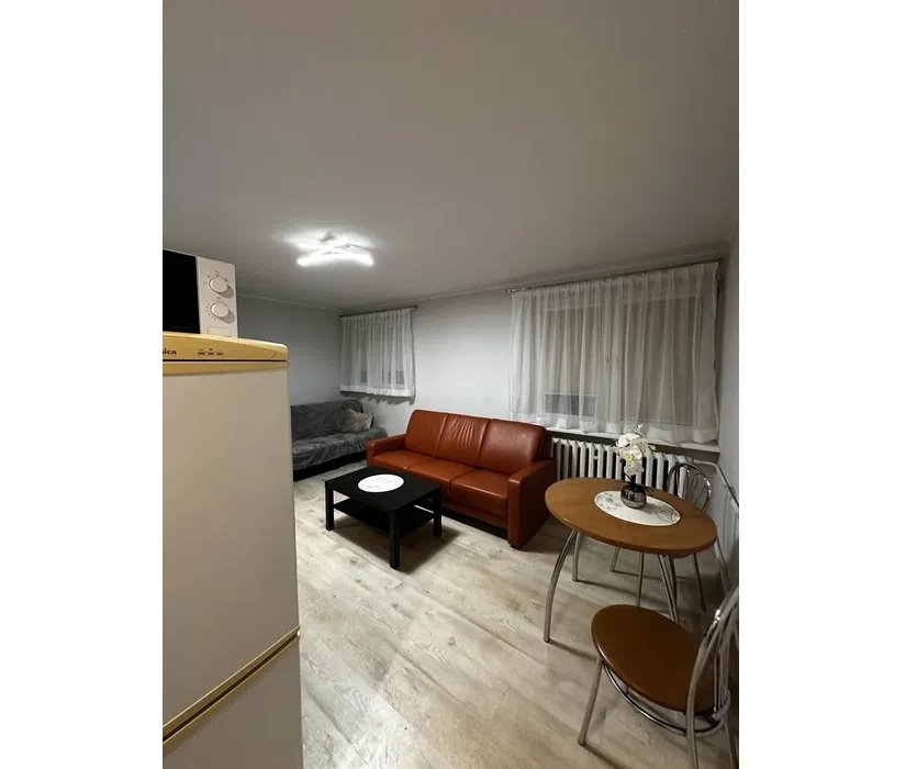 Przestronne 1 pokój z możliwością aranżacji na 2, centrum Wrocławia Wrocław, Stare Miasto, pl. Jana Pawła II  25m2 Foto 1