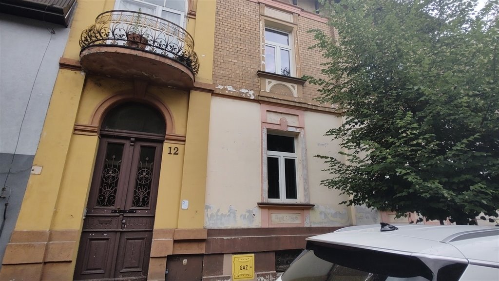 Wyjątkowe 144 m² w centrum Tarnowa z ogrodem i możliwością adaptacji Tarnów, Kornela Ujejskiego  144m2 Foto 1