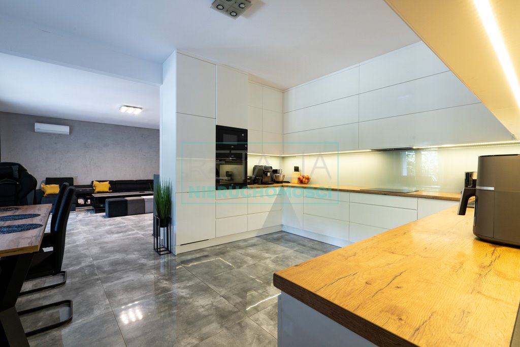 Przestronny dom 140 m² z garażem, balkonem i wysokim standardem Milanówek  140m2 Foto 1