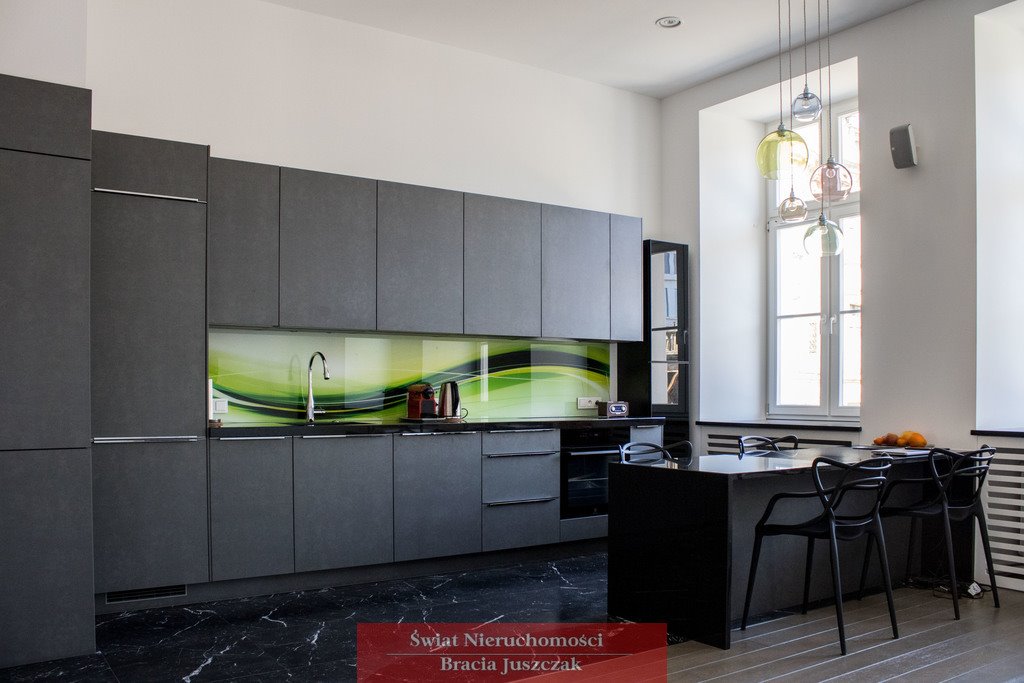 Mieszkanie trzypokojowe na sprzedaż Wrocław, Stare Miasto  80m2 Foto 1