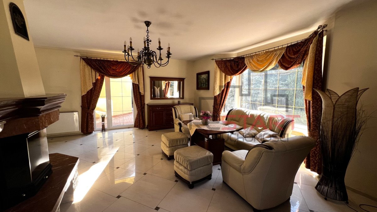 Rodzinny dom z ogrodem, kominkiem i garażem w Grodzisku Grodzisk Mazowiecki  158m2 Foto 1