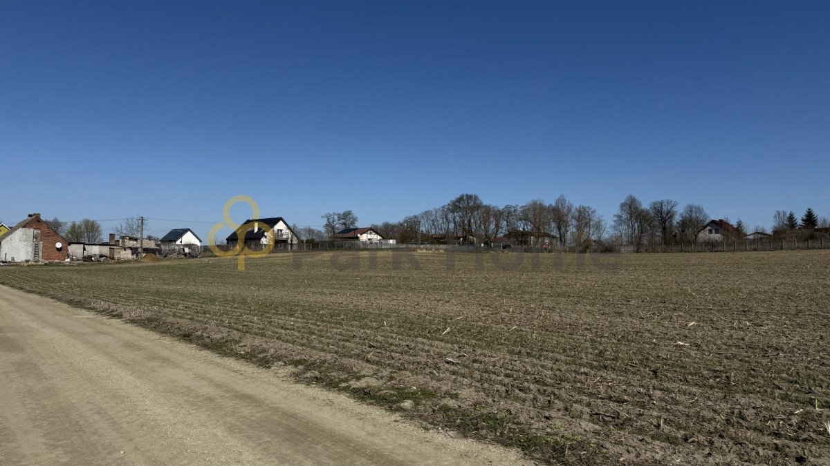 Działka pod dom z warunkami zabudowy, blisko jeziora Czechy  2 528m2 Foto 1