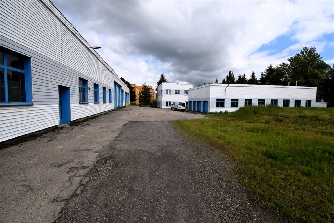 Lokal użytkowy na wynajem Siemianowice Śląskie, Walerego Wróblewskiego  1 353m2 Foto 1