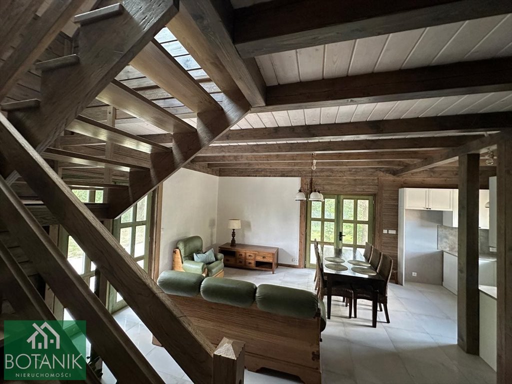 Dwukondygnacyjny dom z drewna Księżycowego (130 m²) w Kęble Kębło  130m2 Foto 1
